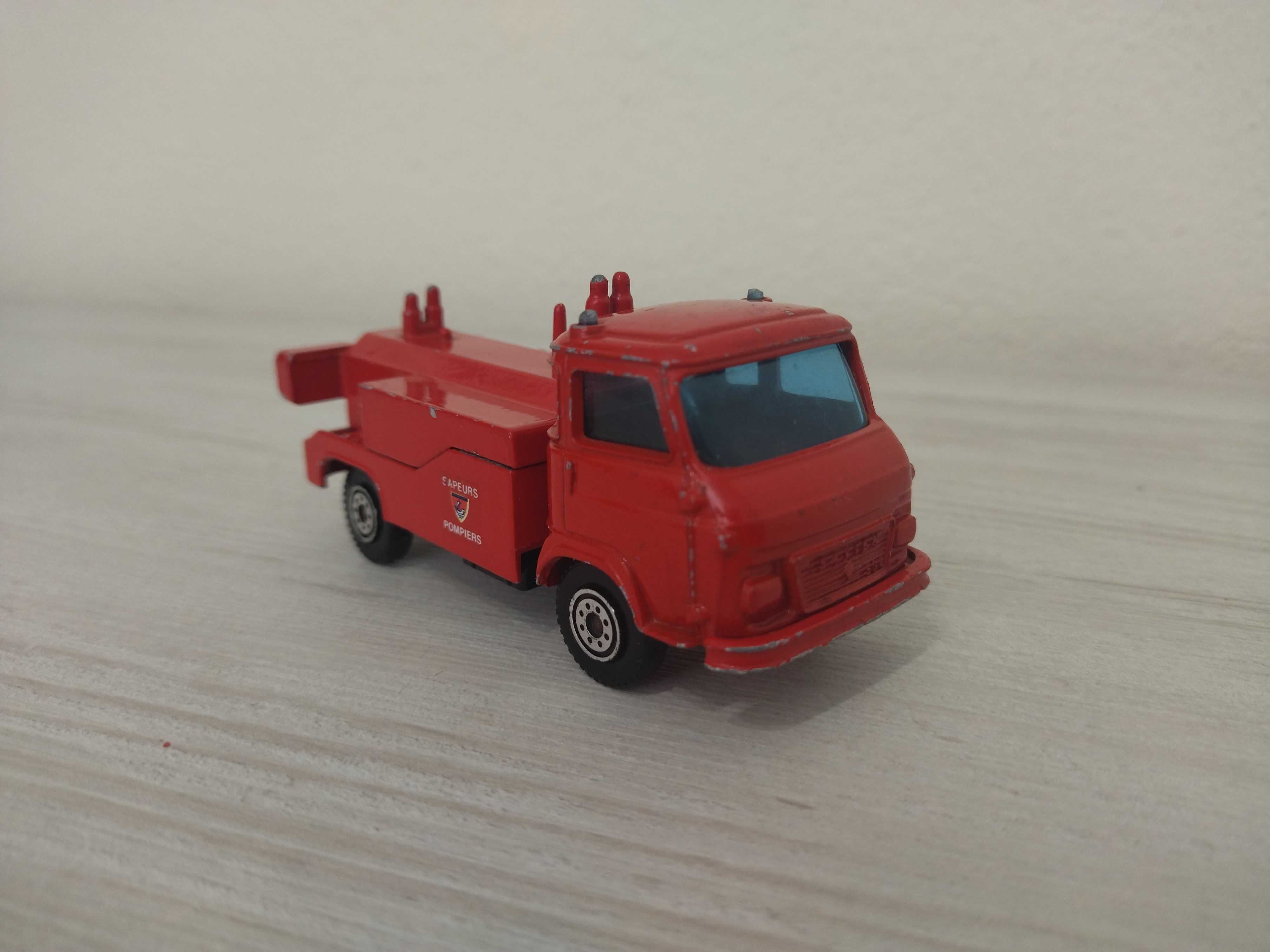 Метална количка Renault Saviem sg4 !!!