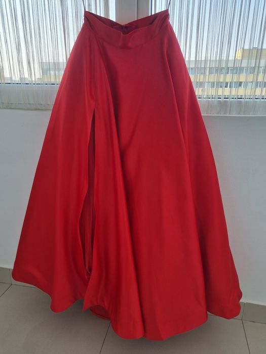 Tinuta de ocazie (nașă)