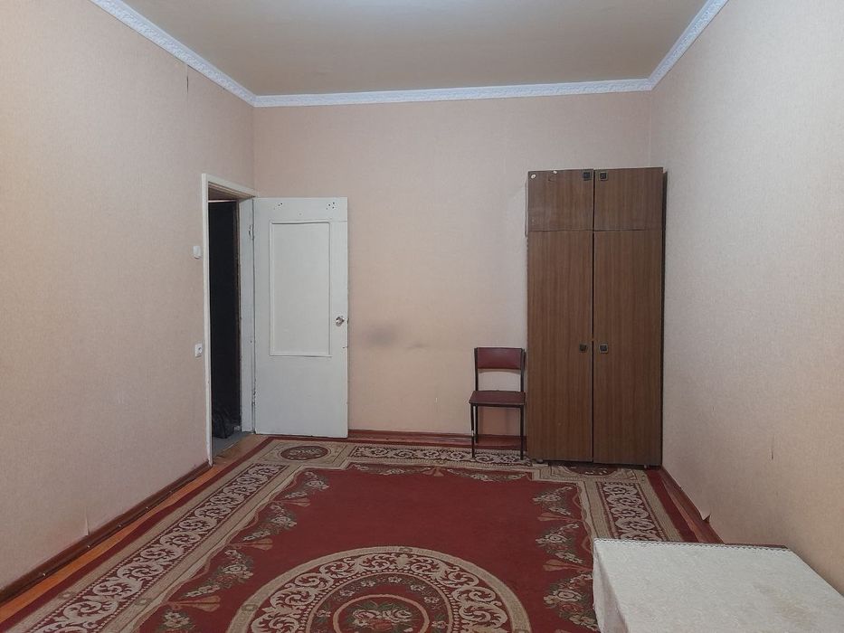 Mirzo Ulug'bek metroni oldida 1 xonali kvartira ijaraga beriladi