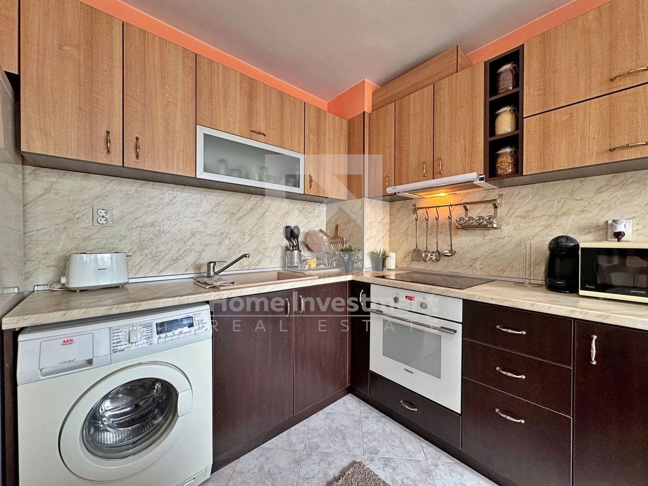 Дава се под наем Тристаен апартамент в Варна, Център - 100 кв.м за 600 € - Снимка #8