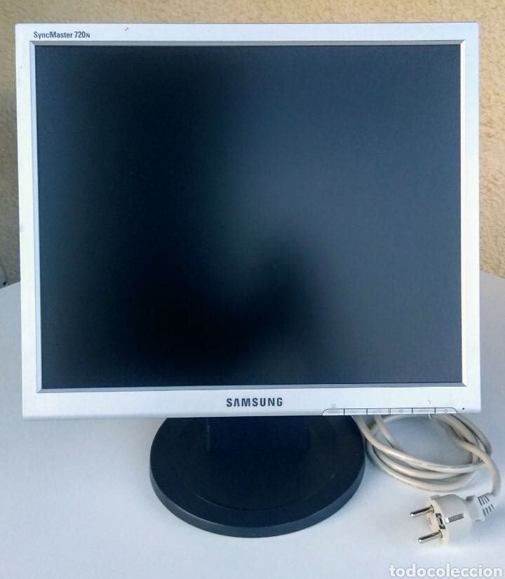 Монитор Samsung SyncMaster 720n