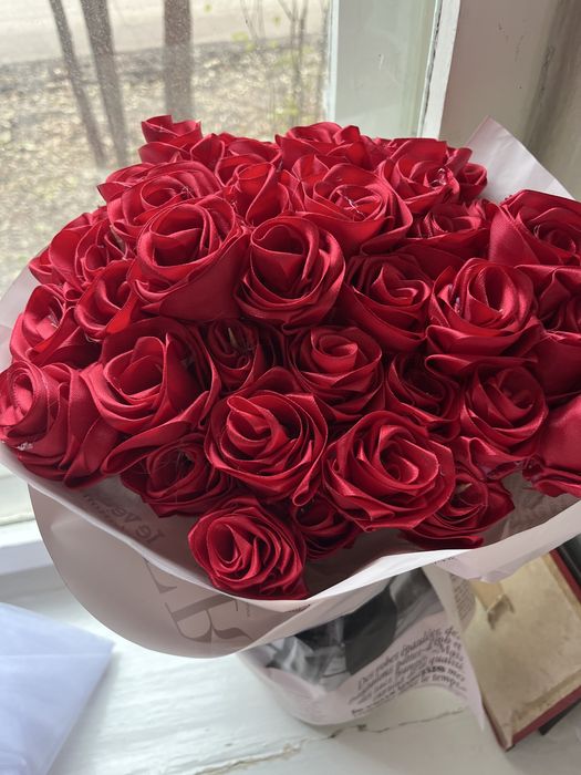 Продам букет роз из ленточек