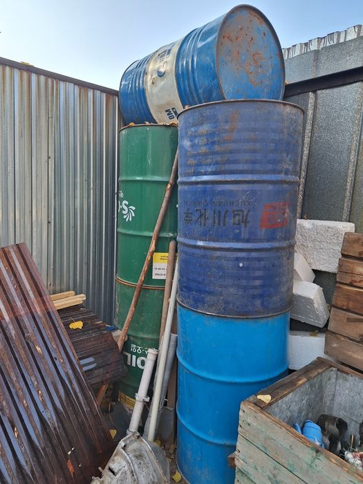 Продам бочки 200 литр