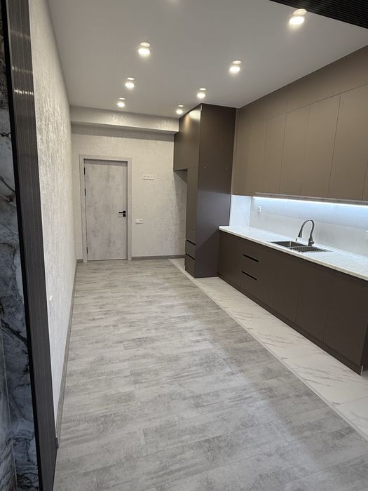 J/K “River Park” 2 xonali novostroyka 74m2 Olmazor tumani