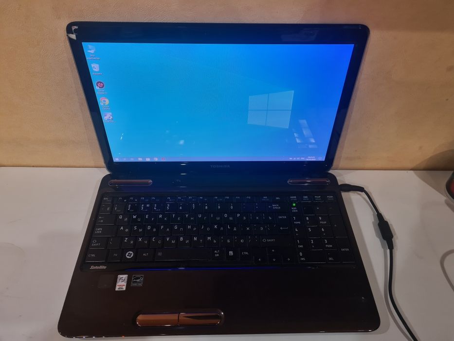 Ноутбук Тошиба б/у