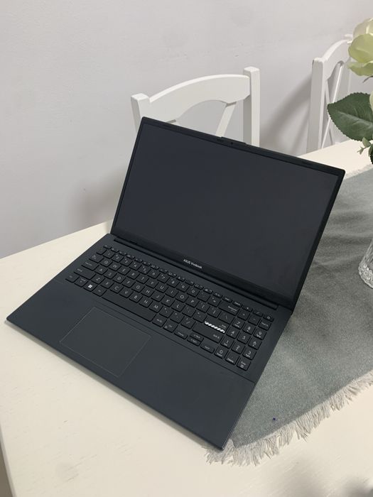 Laptop asus vivobook go 15