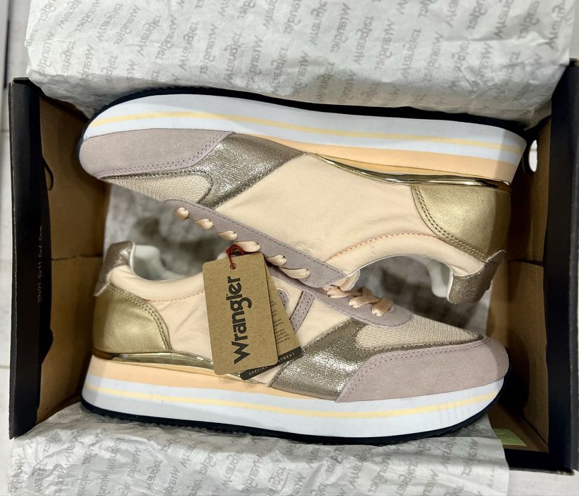 Дамски сникърси Wrangler Jungle Pink 40