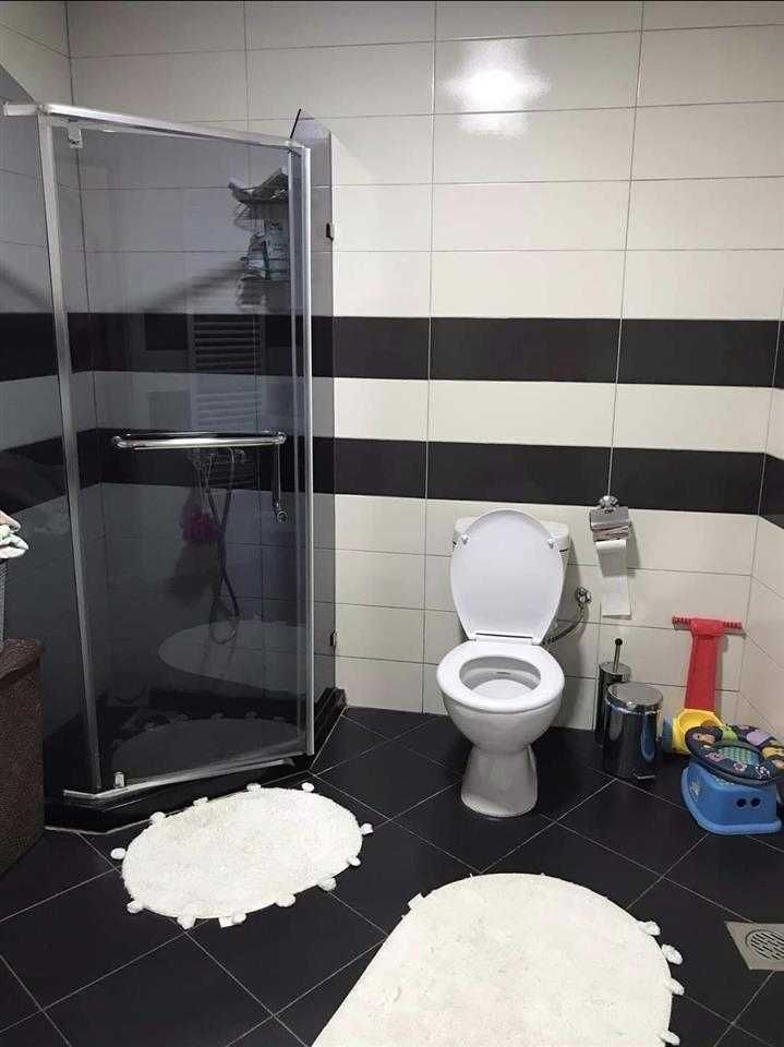 Двустаен имот в кв.Борово