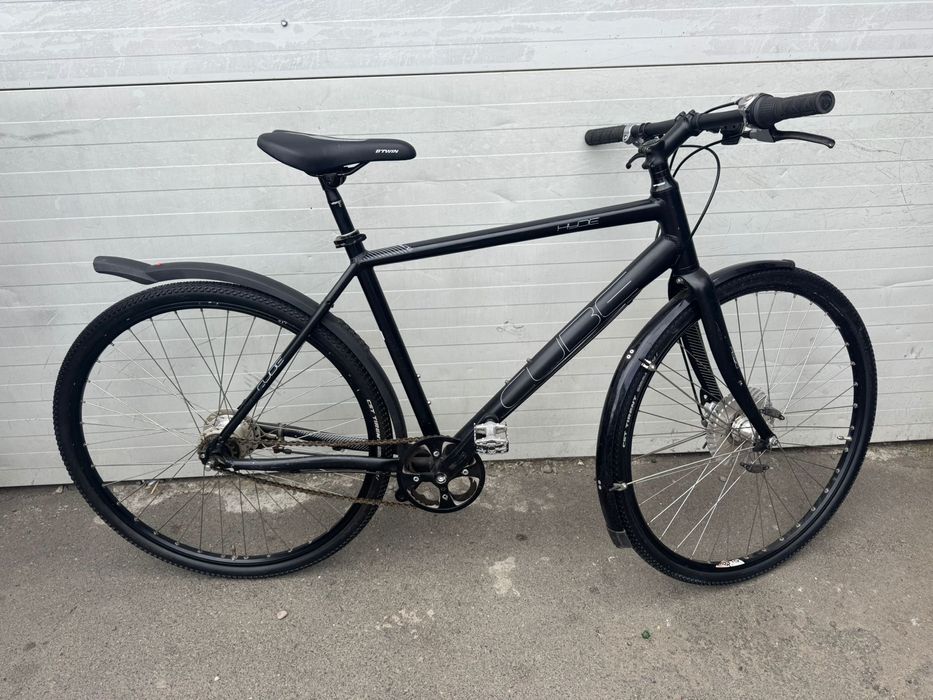 Bicicleta CUBE HYDE 28”
