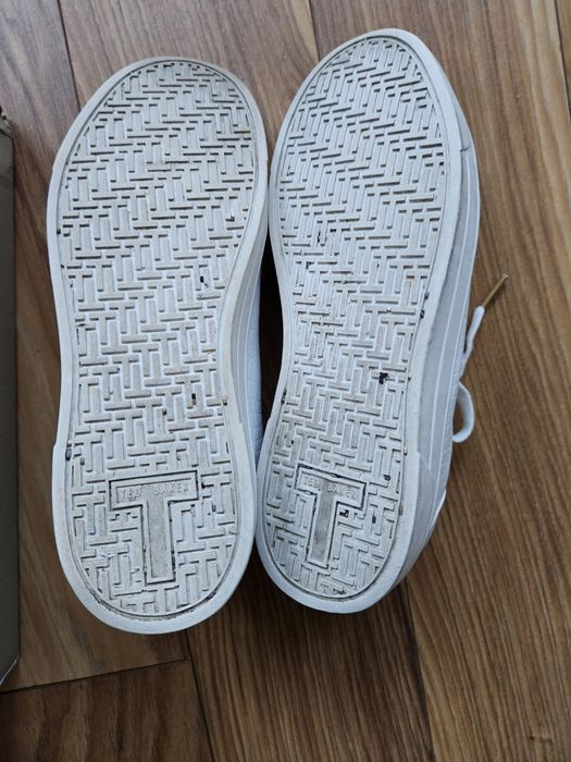 Бели кецове Ted baker 36 номер