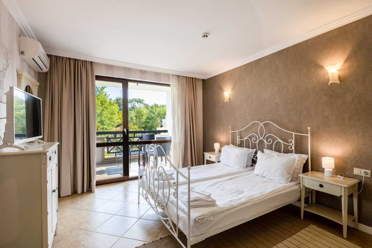 Продава се Тристаен апартамент в с. Лозенец, Област Бургас - 142 кв.м за 1655 €/кв.м - Снимка #3