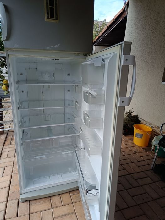 Frigider cu doua usi Beko