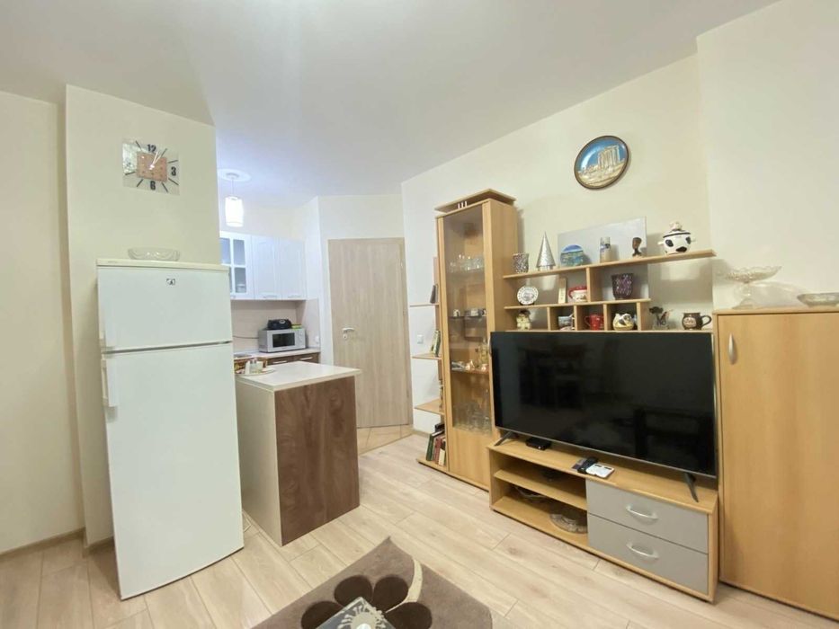 Дава се под наем Двустаен апартамент в София, Кръстова вада - 64 кв.м за 700 € - Снимка #4