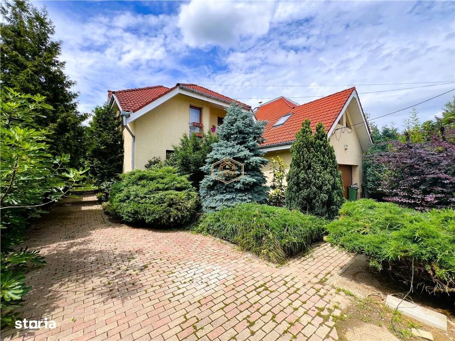 Vila spatioasa in zona rezidentiala de top a orasului | La cheie
