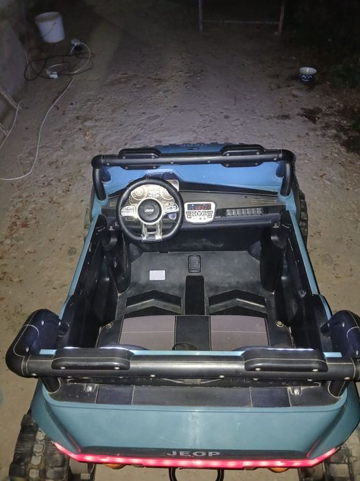 Bolalar elektomobili