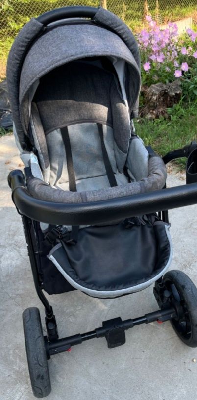Бебешка количка Baby Merc Zippy Q