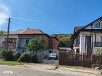Casă P+1, Budeasa Mică, 5 km de Pitesti, stradal, toate utilitatile