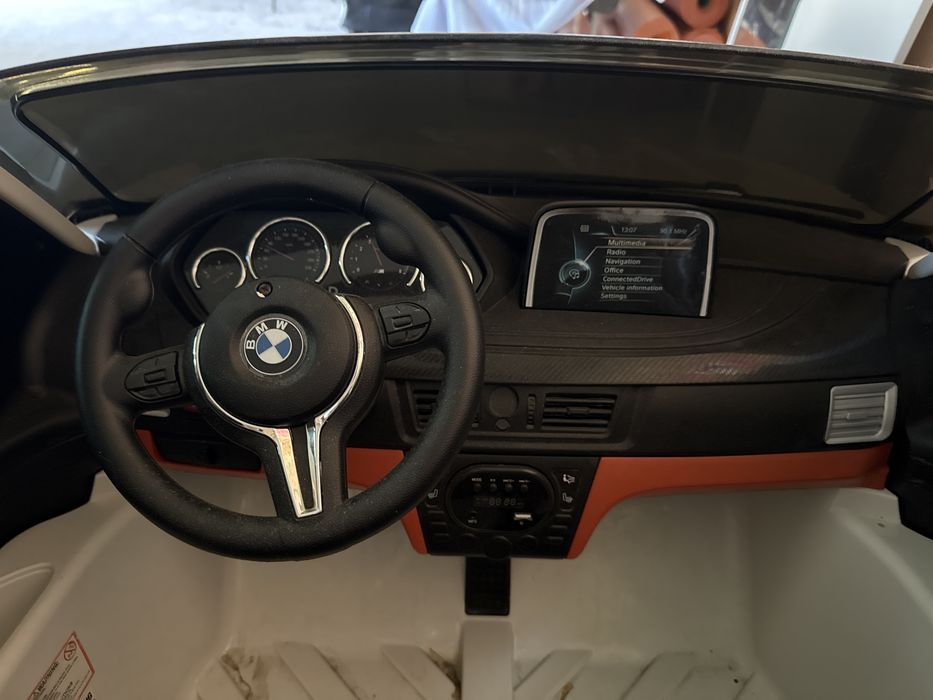 Masina electrica  BMW x6M