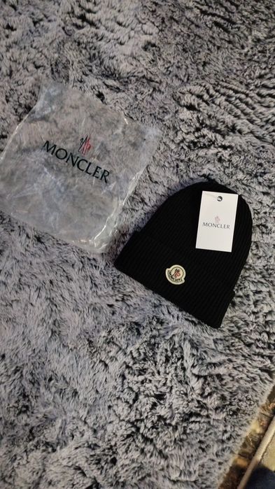 Căciulă Moncler Black
