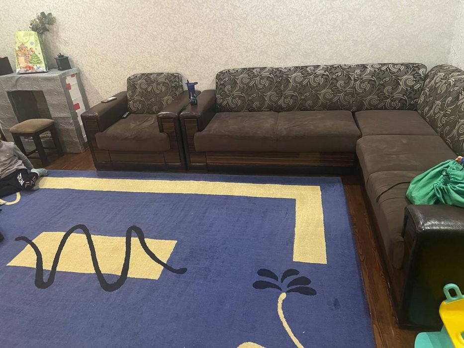 Продам Г-Образный диван б/у