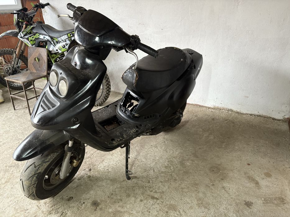 Vand scuter: pegasus nu detin acte !