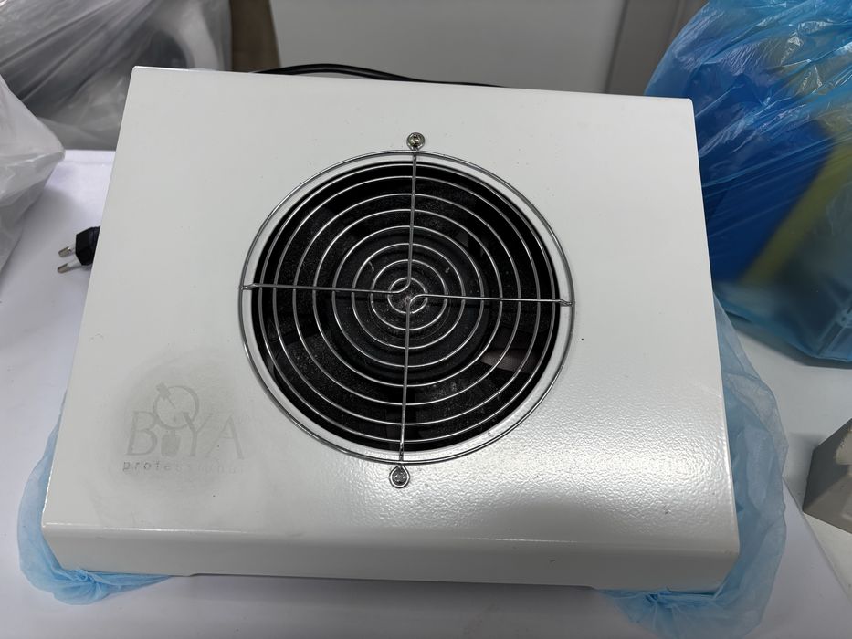 Продам вытяжку стол сиул лампу