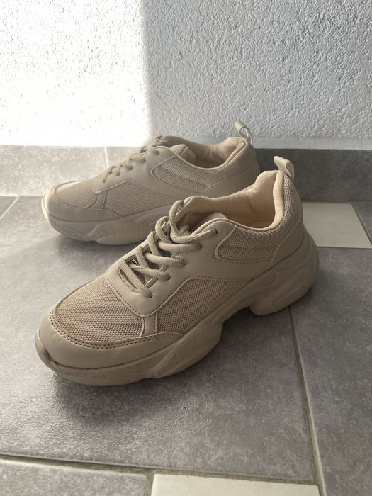 Обувки LC Waikiki