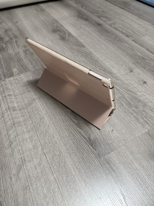Husa Smart iPad 9.7 inch, roz