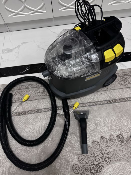 В новом состояние Karcher Puzzi 8/1 карчер пуззи моющий пылесос