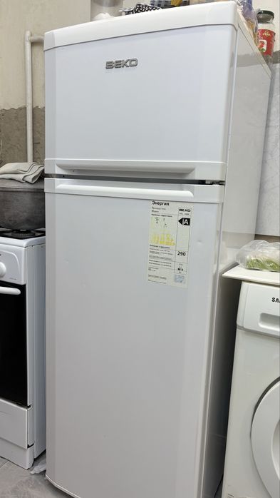 Холодильник BEKO в отличном состоянии!