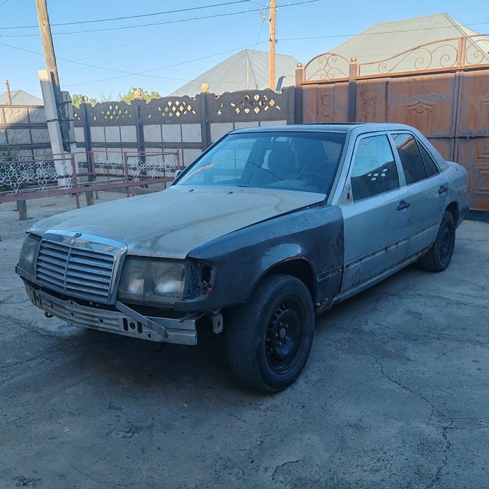 Мерседес 124 сатылады 2.8 куб механика 5 ступка