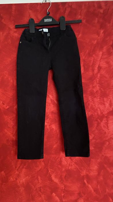 Pantaloni negri  de blugi