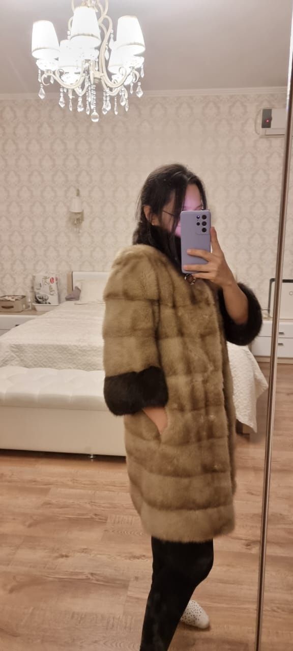 Продам норковую шубу