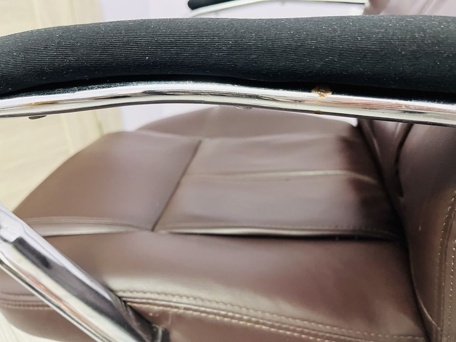 Офис Стол Тъмно Кафяв