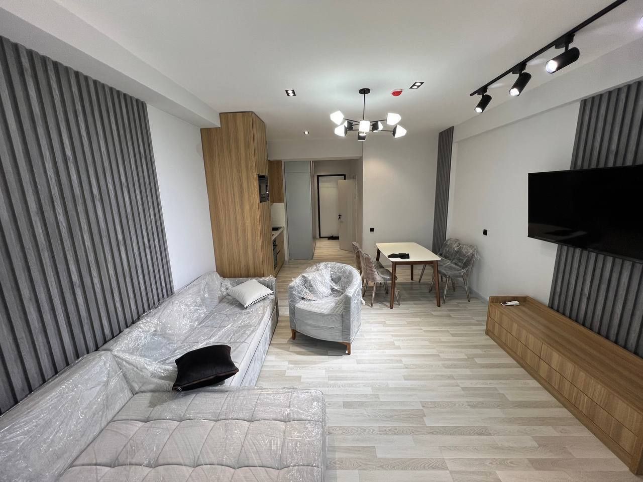 Новостройка NRG U-Tower 1 ком студия с ремонтом