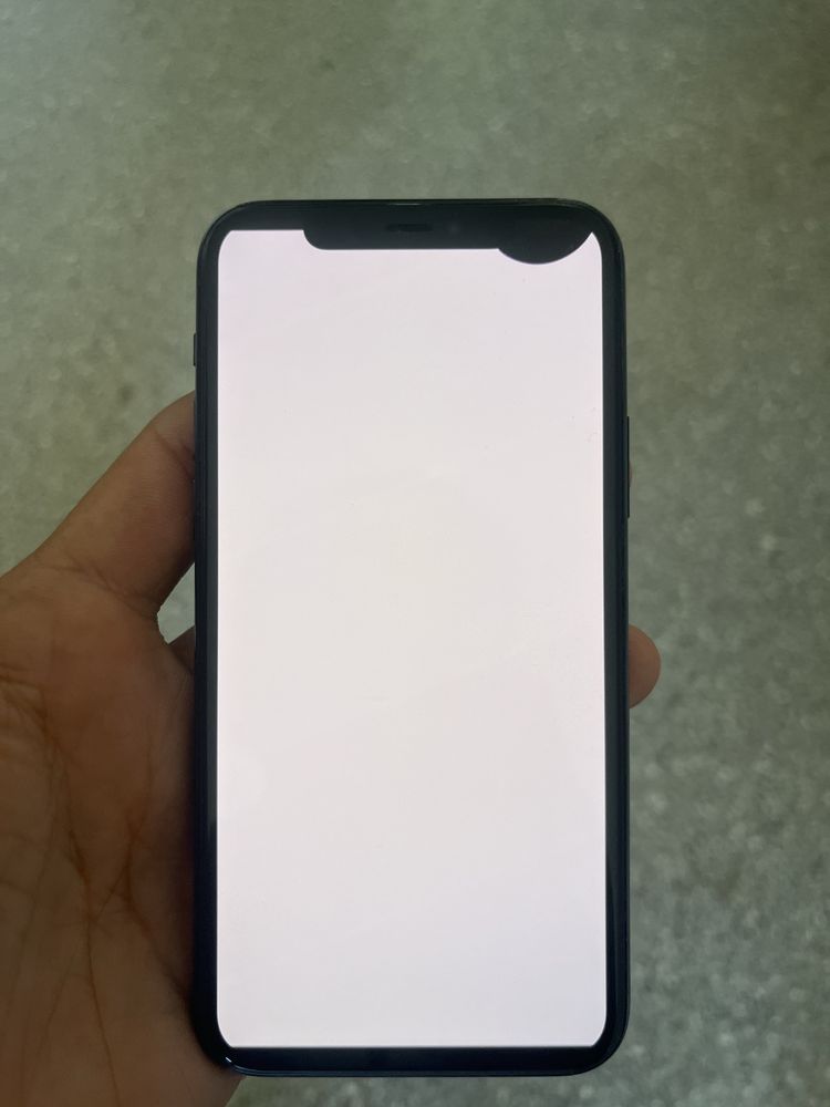 iphone 11 pro продается