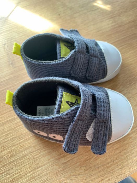 Бебешки маратонки 9-12 месеца