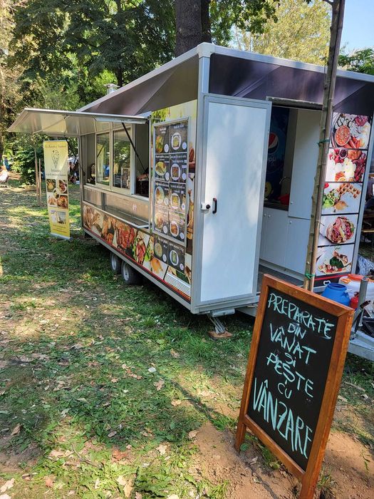 Rulotă comercială fast-food , food-track, leasing