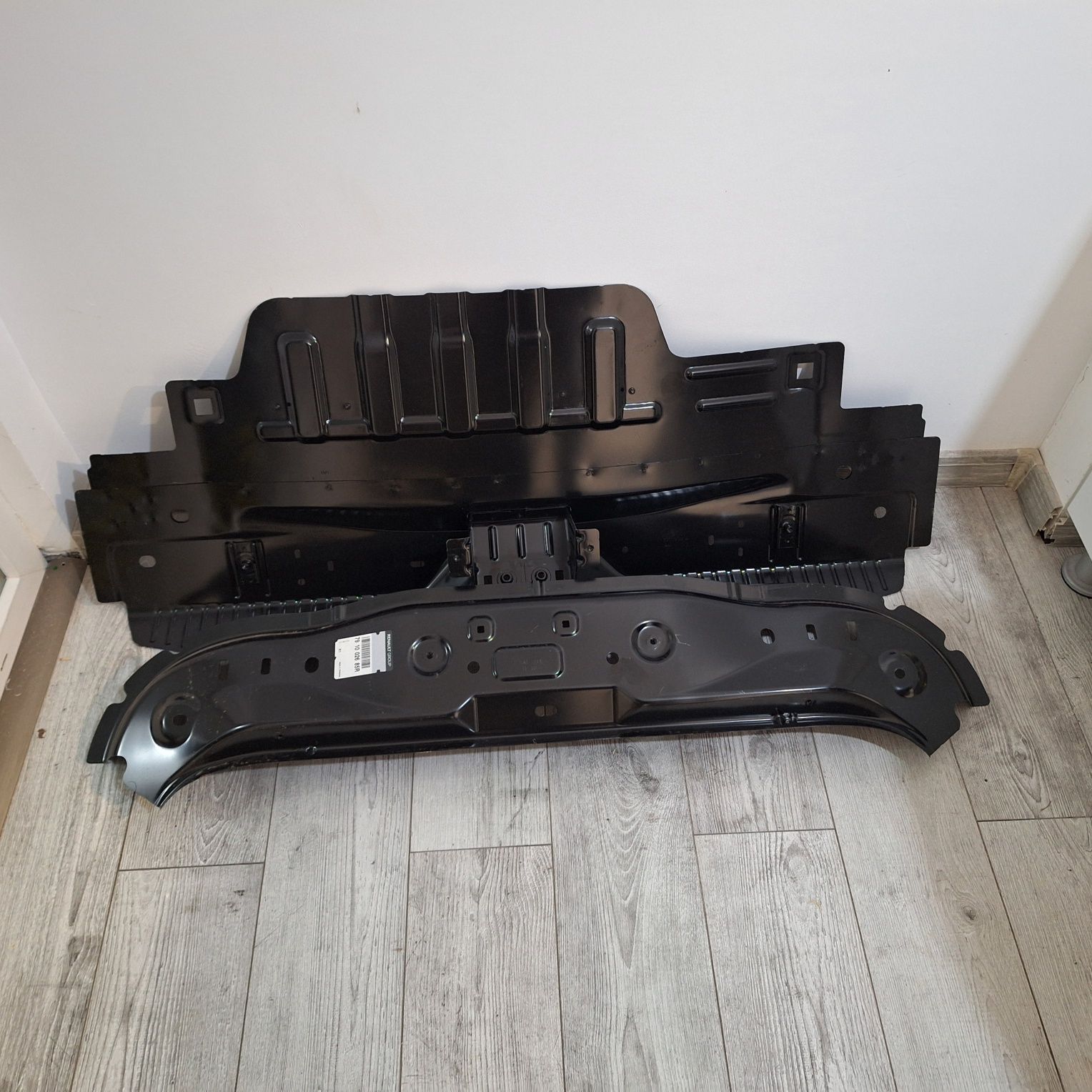 Bara fata dacia logan sandero jogger 2021 2022 2023 2024