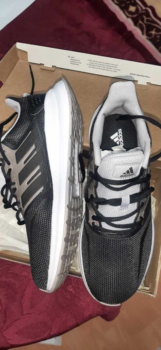 Оригинални нови маратонки адидас adidass runfalcon-fw505