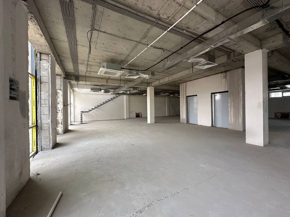 Продается здание под офис, клинику, учебный центр 2400 м2 Глинка