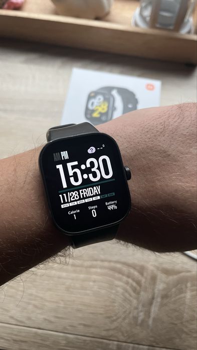 Часовник Redmi Watch 4
