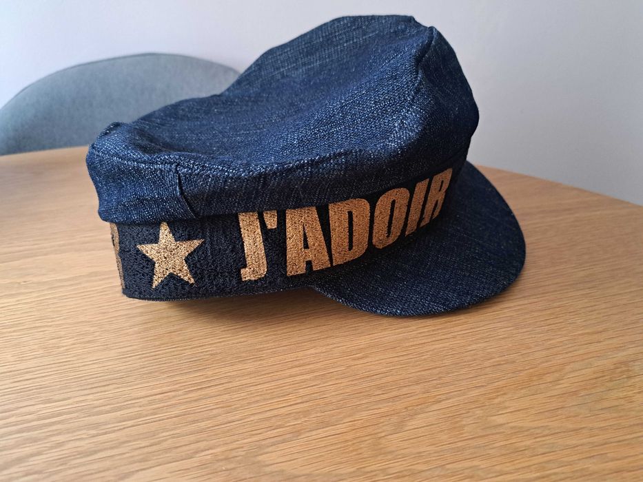 Дамска шапка Dior