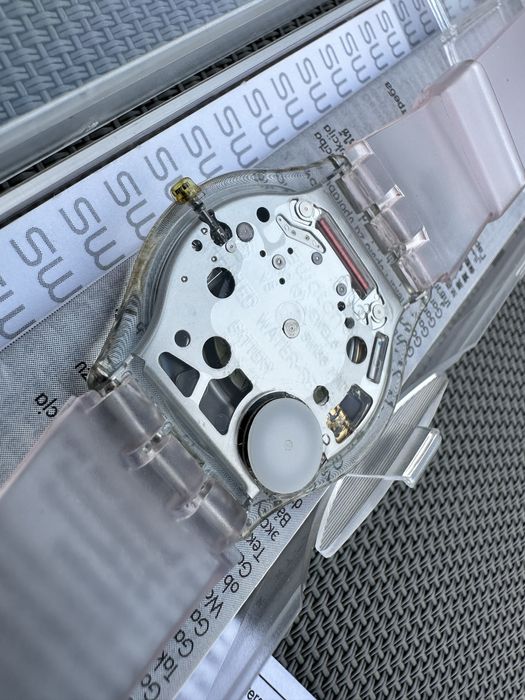 Ceas extrem subtire Swatch Skin SFK274 Out Collector Watch