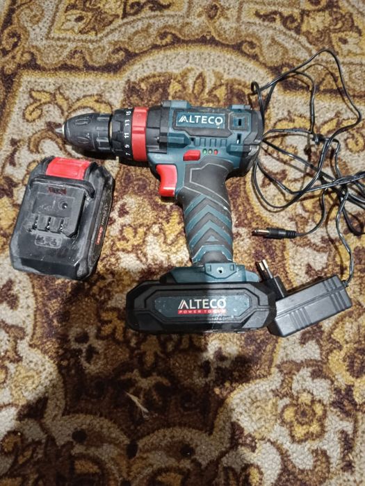 Срочно продам шуруповёрт