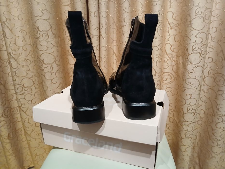 Ghete negre lăcuite damă