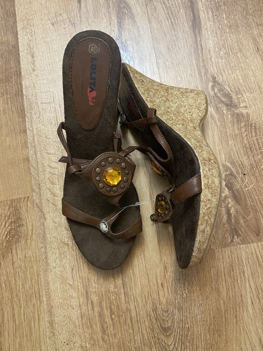 Sandale noi 30 lei