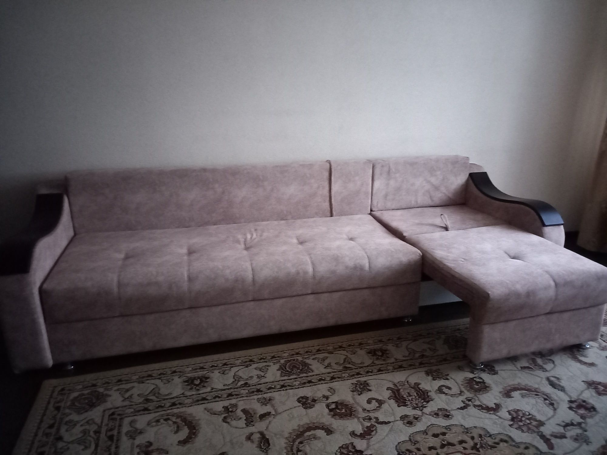 Продам! Белорусский диван.