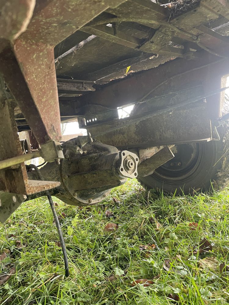 Vand remorca tractor cu grup de tractiune si frane