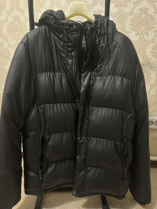 Продам зимнюю мужскую куртку